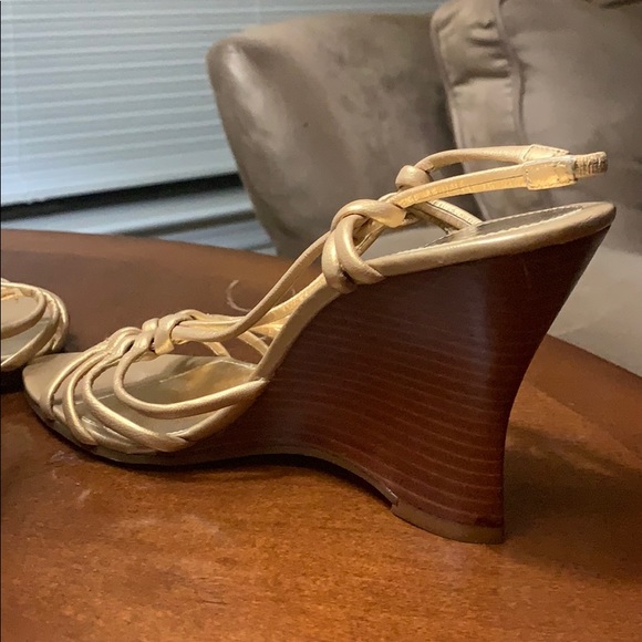 Shoes - Picture 4 of 4